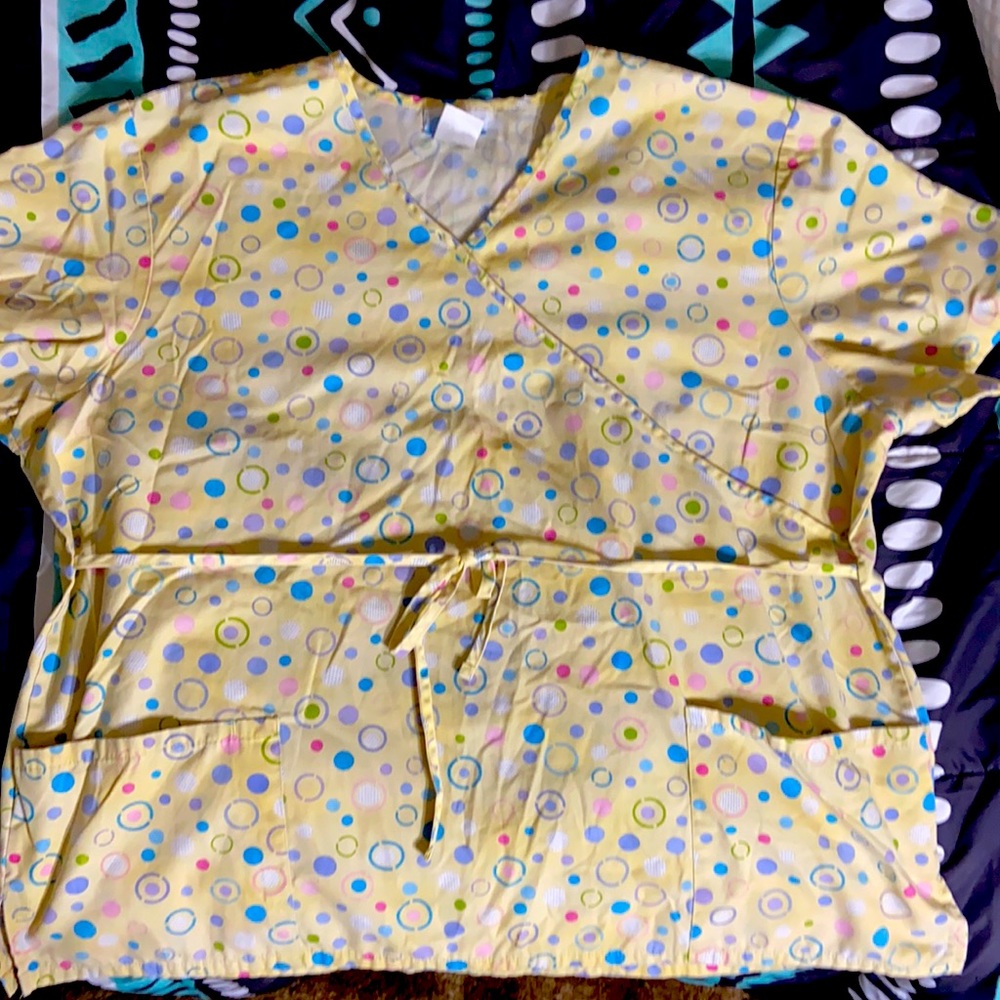 Scrub top